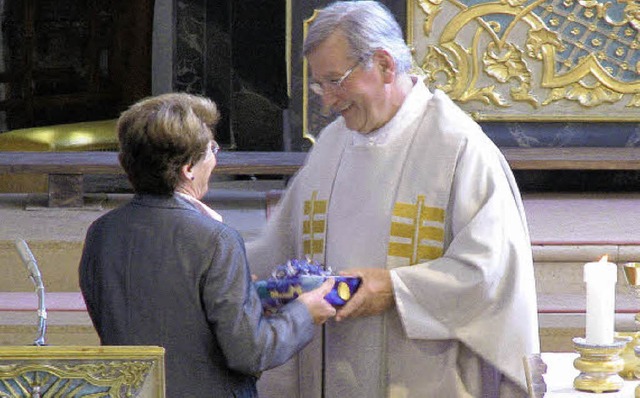 40 Jahre sind seit seiner Priesterweih...irkenmeier, zum Jubilum gratulierte.   | Foto: monika Rombach