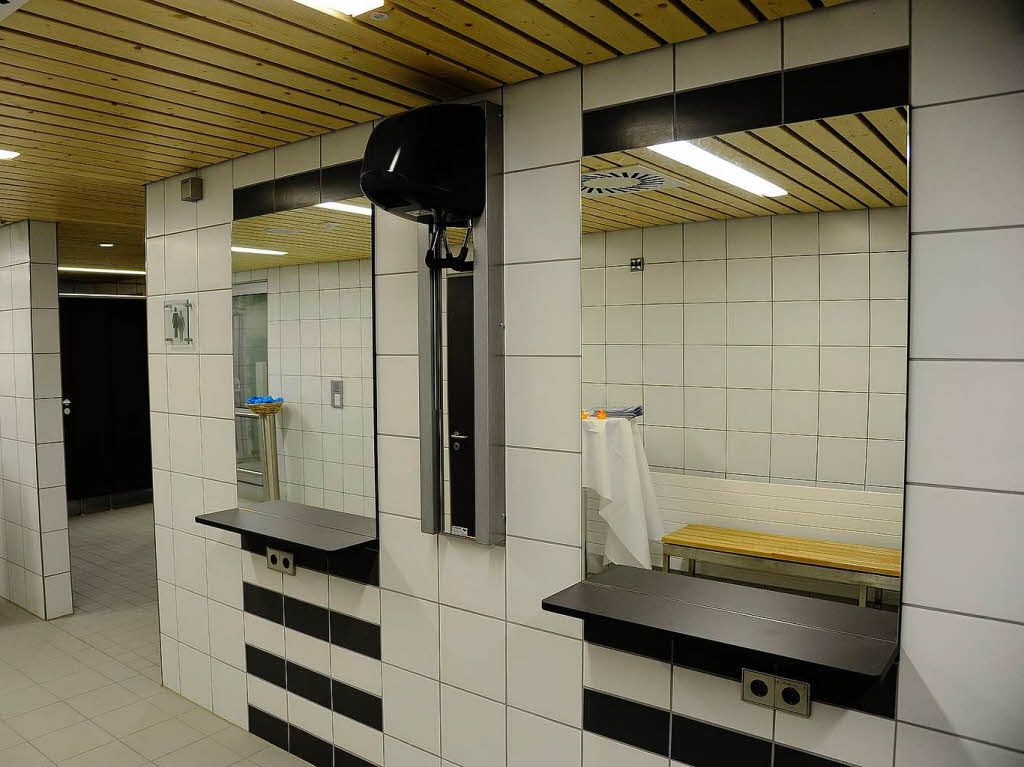 Das neu FT-Hallenbad. Das neu FT-Hallenbad.
