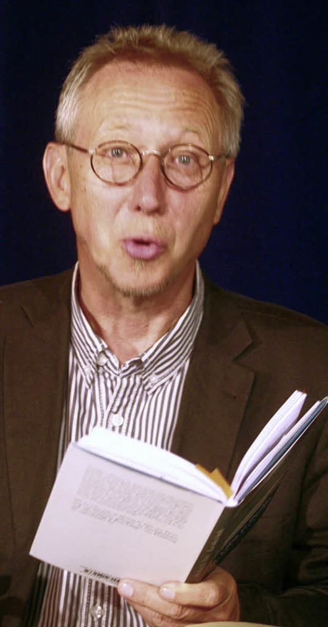 Der Autor Michael G. Fritz bei der Lesung im KKW.  | Foto: S. Decoux-Kone