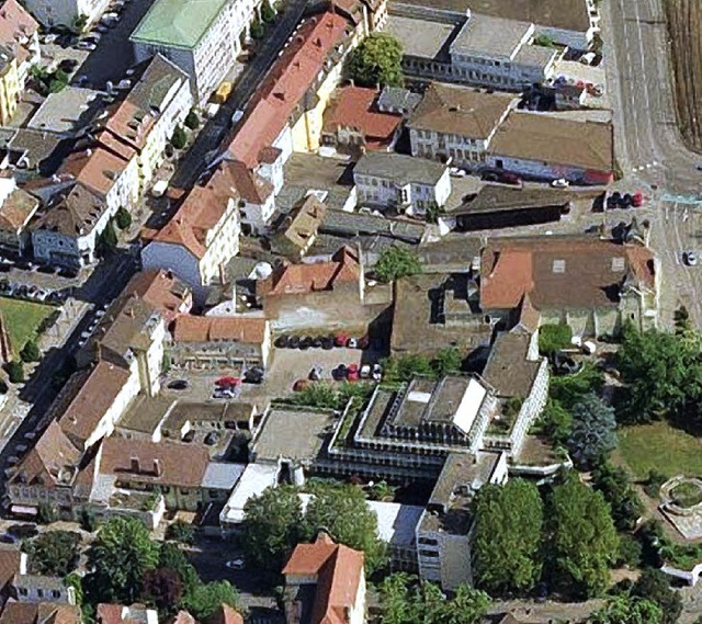 Seit Jahren Entwicklungsgebiet: das Sp...) und die nrdliche Hauptstrae (l.).   | Foto: Stadt Offenburg