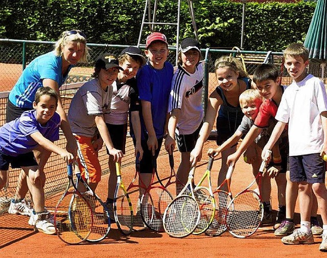 Im sportlichen Bereich stand Tennis au...jekttagen an der Grundschule Fahrnau.   | Foto: Privat