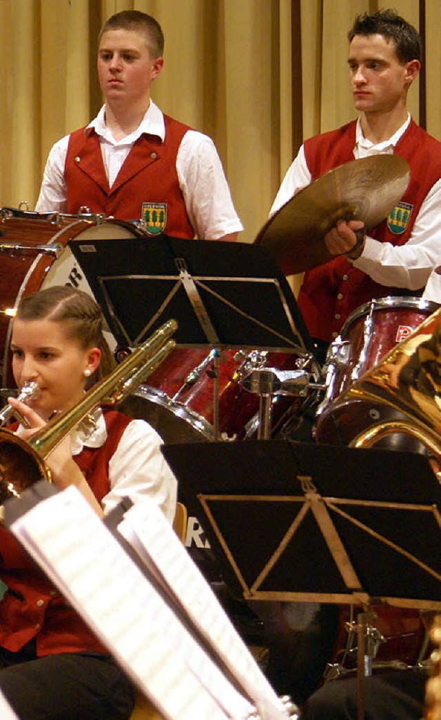 Zur Unterhaltung beim Sommerfest in de...uch der Musikverein von Oberwihl bei.   | Foto: Werner Probst