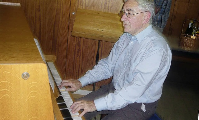 Siegfried Schmieg am Klavier   | Foto: klaus brust