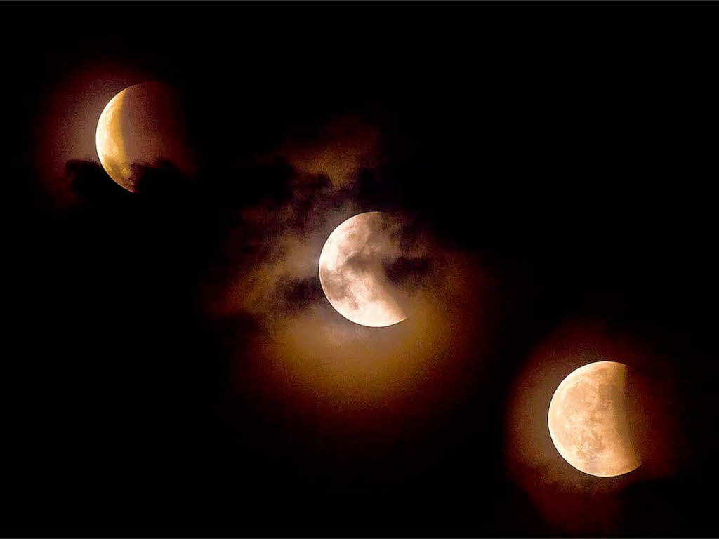 Die totale Mondfinsternis – fotografiert in Elzach im oberen Elztal Die totale Mondfinsternis – fotografiert in Elzach im oberen Elztal