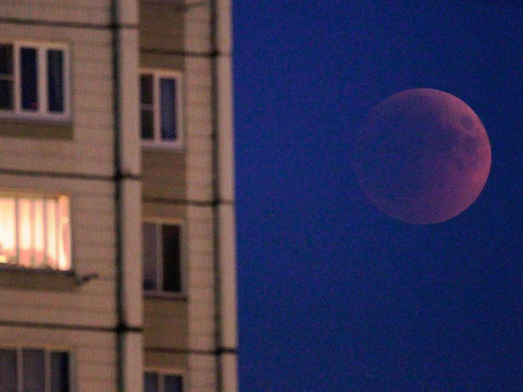 Die totale Mondfinsternis –fotografiert in Moskau Die totale Mondfinsternis –fotografiert in Moskau