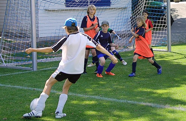 Fuball spielen in den Ferien &#8211; der SV Weil macht&#8217;s mglich.  | Foto: Niklas Feil