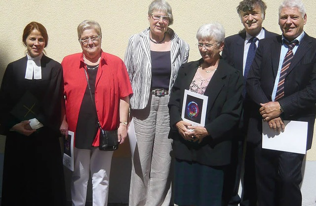 Goldene Konfirmation feierten mit Pfar... Hans Stiegeler und Hansjrg Hauser.    | Foto: Klaus Brust