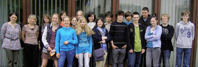 Schler und Lehrer des Akademischen Lizeums mit den deutschen Austauschschlern   | Foto: privat