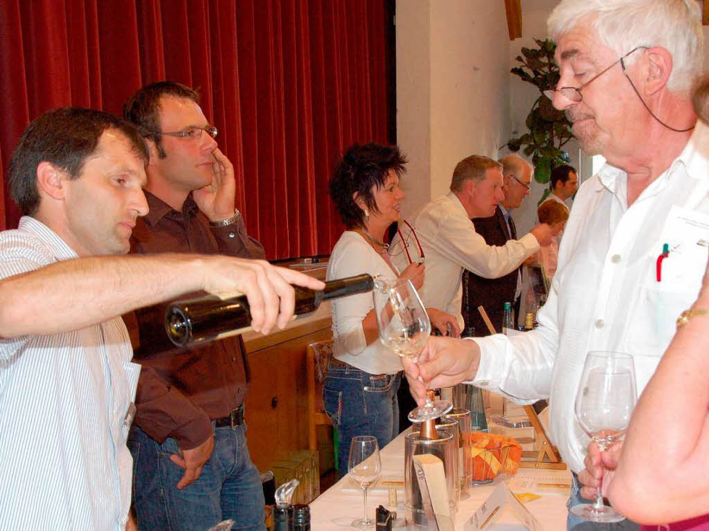 Burgunderweinprobe im Brgersaal in Endingen