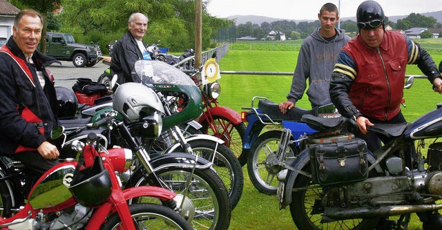 Jung und Alt kam zum Biker-Treff nach Ettenheimweiler.  | Foto: sandra decoux-kone