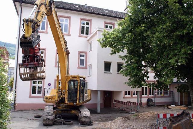 Schule gehrt den Baggern