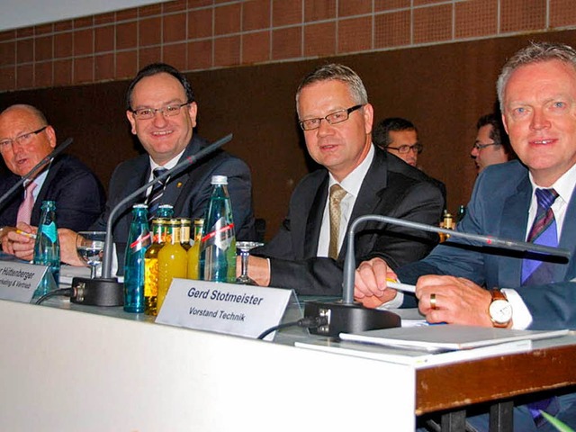 Die Sto-Vorstandsmitglieder (v.l.): Vo...und Vorstand Technik Gerd Stotmeister.  | Foto: Regina Mahler