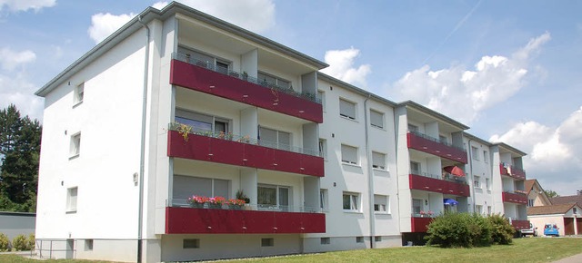 Modernisierte Familienheim-Wohnhuser ...Werner-von-Siemensstrae in Neuenburg   | Foto: Andrea Drescher