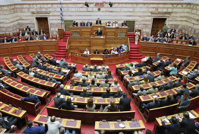 Der griechische Ministerprsident Gior...eou am 19. Juli im Parlament in Athen   | Foto: dpa