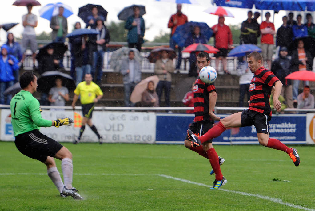 Der SC Freiburg schlgt Schnbergauswahl 9:0