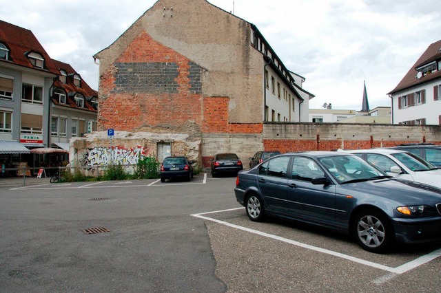 Der Parkplatz an der Markgrafenstrae ...isbahn-Standort ins Gesprch gebracht.  | Foto: Sylvia-Karina Jahn