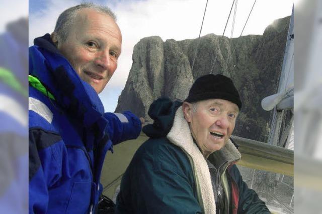 Mit dem Segelboot auf den Spuren der Schiffe der Hurtigruten