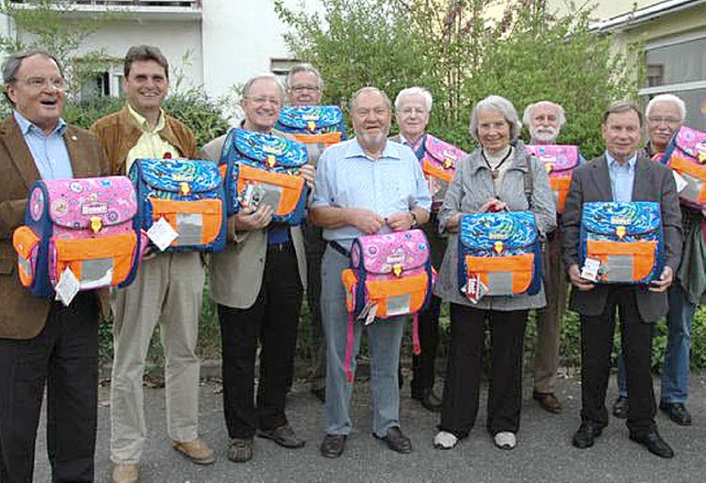 Die Schulranzenspende sind ein Projekt von vielen des Kiwanisclubs.   | Foto: Horst Donner