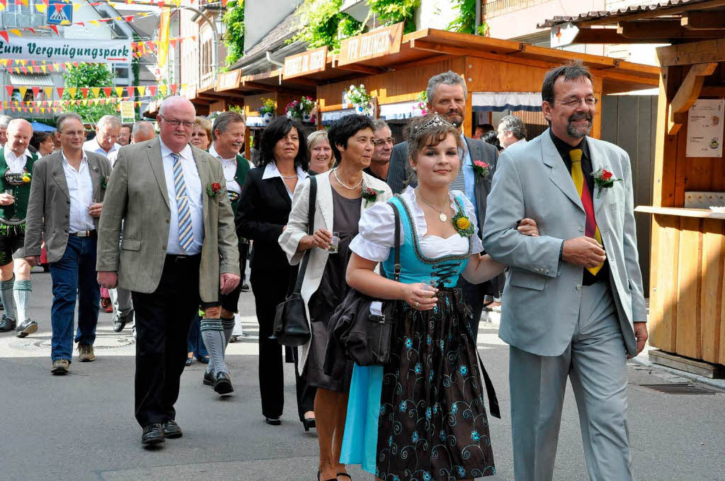 Festumzug zum Rathaus