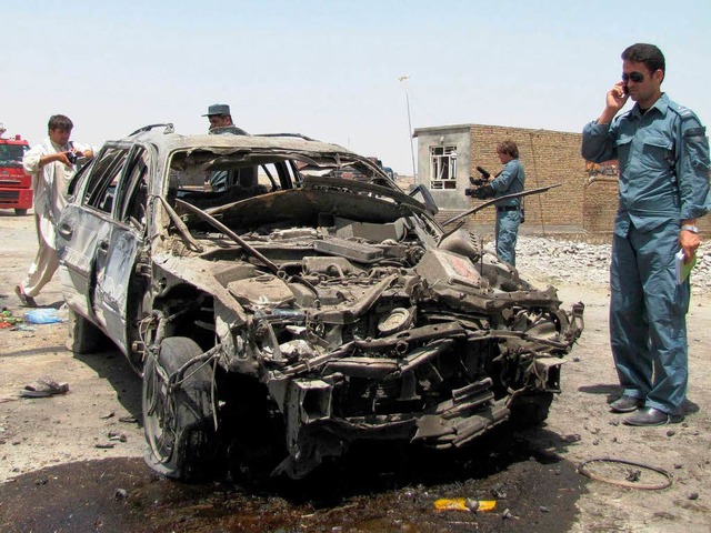 Afghanistan wird stetig von Anschlgen...wehr-Konvoi drei Zivilisten ums Leben.  | Foto: dpa