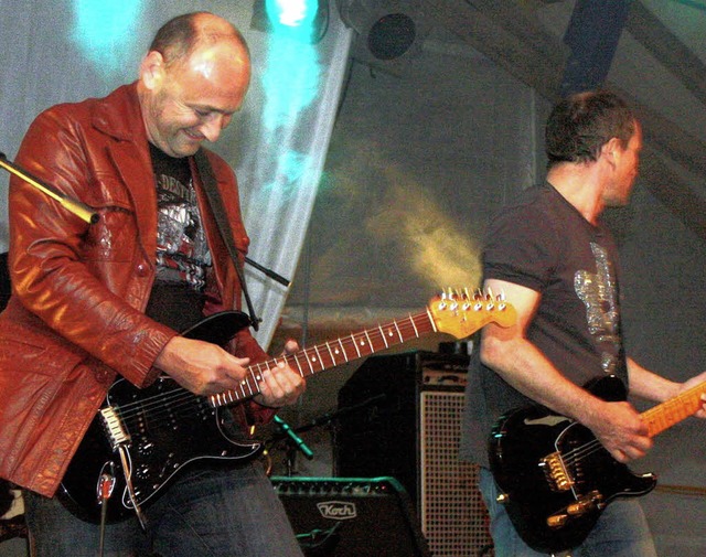 Rock am Bruch im Dreierpack: Zu spter...ialen Gitarrensoli mhelos in Fahrt.    | Foto: Heiner Fabry