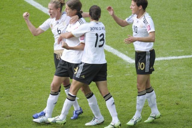 Fotos: DFB-Frauen feiern 2:1-Auftaktsieg an der WM