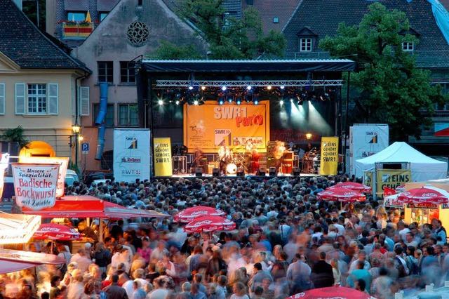 Am 9. Juli steigt auf dem Waldkircher ...mit DJ Maik Schieber und der SWR-Band.  | Foto: Thomas Kunz