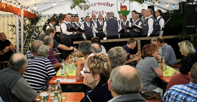 Der Gesangverein Vogelbach-Malsburg unterhielt die Gste.   | Foto: Cremer