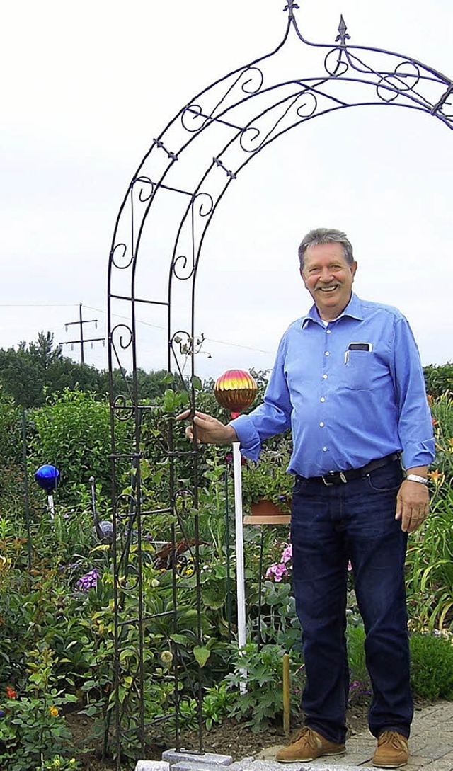Der Vorsitzender der Gartenanlage Gundolf Petrusch hat Grund zur Freude.   | Foto: privat