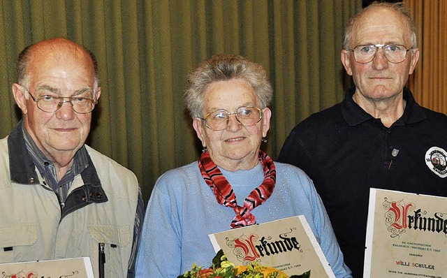 Zu Ehrenmitgliedern ernannt (von links... Rosel Springweiler und Willi Schuler   | Foto: fotos: Hubert Bleyer