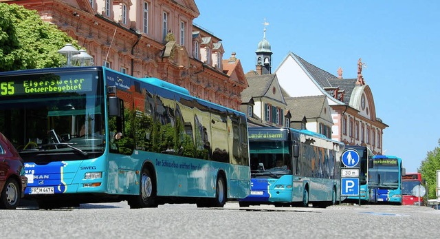 Sie gehren seit 15 Jahren zum Offenburger Stadtbild: die Schlsselbusse.   | Foto: Seller