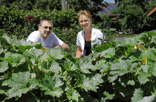 Johanna und Toni Br  vom Gasthaus &qu...en Antrag auf Mitgliedschaft gestellt.  | Foto: Wilfried Dieckmann