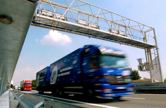 Wieder viel unterwegs: Die Brummifahrer spren die gute Wirtschaftslage.  | Foto: A3508 Rolf Vennenbernd