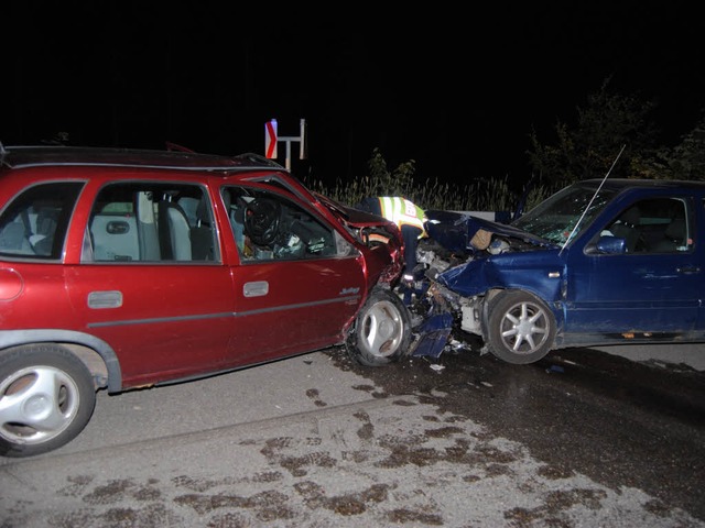 An beiden Fahrzeugen ist Totalschaden entstanden.  | Foto: Martin Ganz