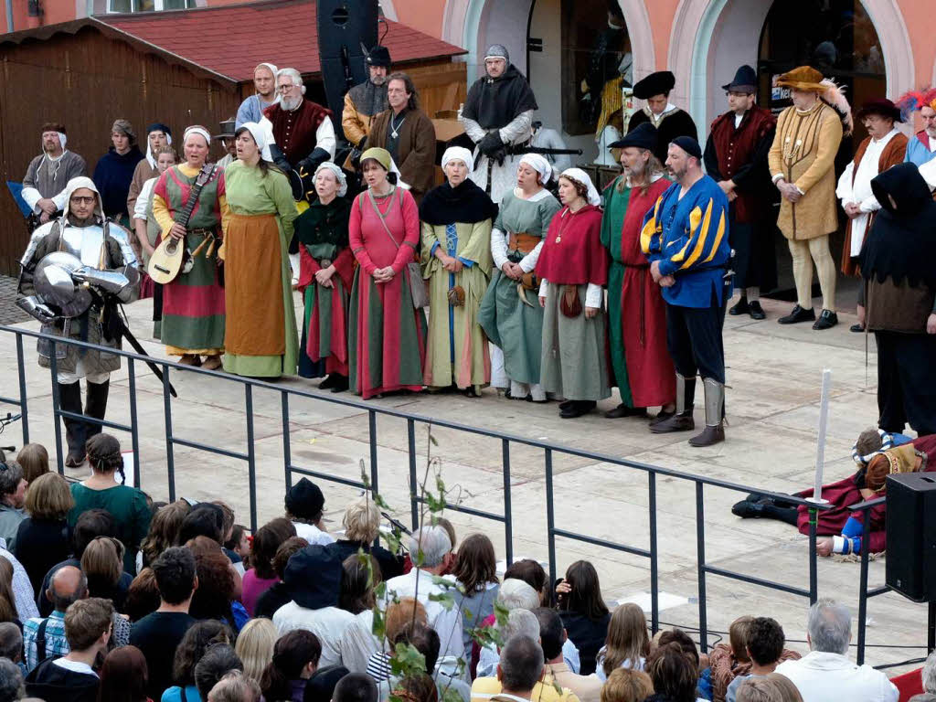 Begeisterndes Spektakel: das Bürgerschauspiel von und mit Kenzinger Bürgerinnen und Bürgern. Begeisterndes Spektakel: das Bürgerschauspiel von und mit Kenzinger Bürgerinnen und Bürgern.