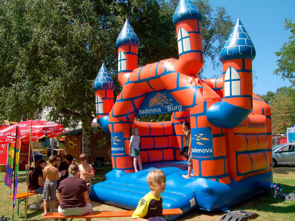 Impressionen vom 13. Badenova-Sommerfestival im Grenzacher Freibad Impressionen vom 13. Badenova-Sommerfestival im Grenzacher Freibad