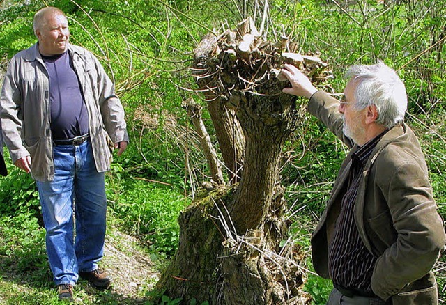 Unterwegs an den Bchen in Efringen-Ki...ahre alten Natur- und Vogelfreunden.    | Foto: Schtz