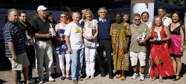 Lauter Gewinner: Auf dem Foto sind die... hat aber auch der caritative Gedanke.  | Foto: Hans-Jrgen Hege