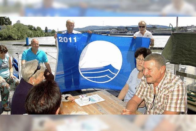 Yacht-Club hisst die Blaue Flagge