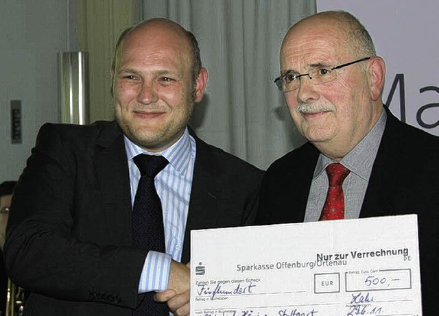 Walter Caroli, erster ehrenamtlicher S...erten Preis fr die beste Gesamtnote.   | Foto: whl