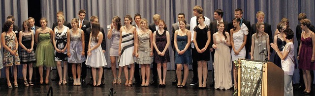 Mit viel Freude feierten die 40 Abitur...rern, Eltern und Freunden ihr Abitur. | Foto: privat Mit viel Freude feierten die 40 Abitur...rern, Eltern und Freunden ihr Abitur. | Foto: privat