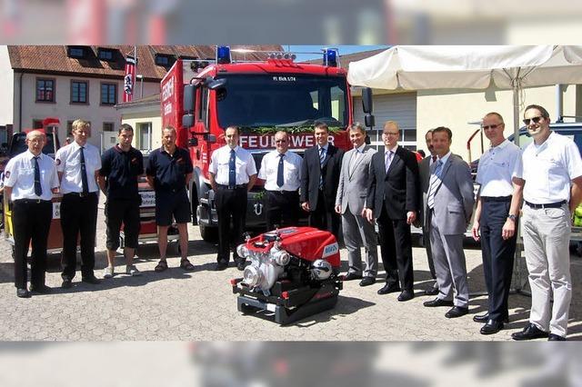 Pumpe und Auto fr die Feuerwehr