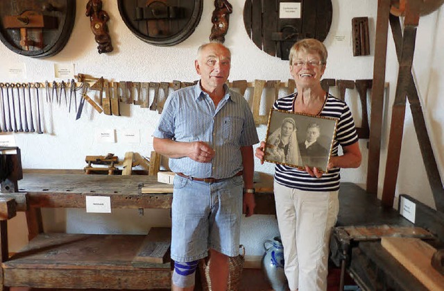 Egon und Christa Brixel in ihrem kleinen Museum   | Foto: C. Weizenecker