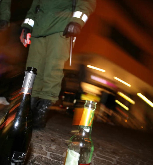 Alkoholexzesse bereiten der Polizei weiterhin Sorgen.  | Foto: eggstein