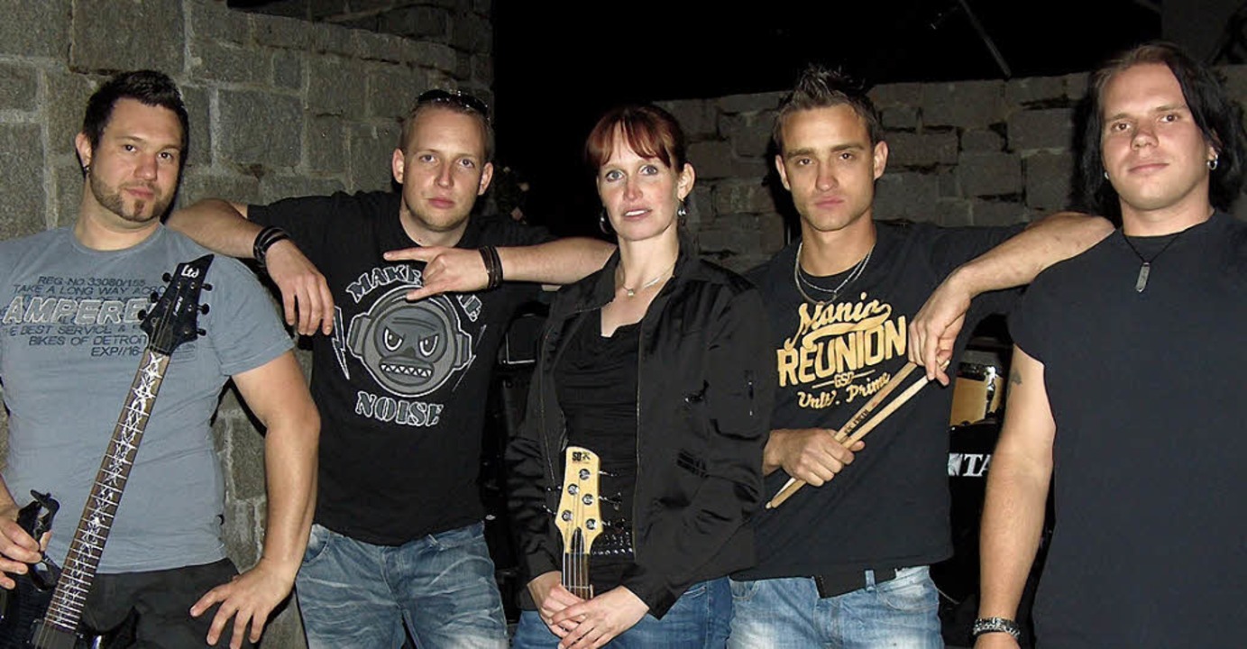 Live-Rock offeriert die Rockband Murph... in der Rotmooshalle in Herrischried.   | Foto: bz