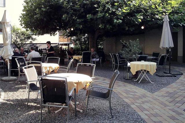 Gartenrestaurant mit neuem Ambiente