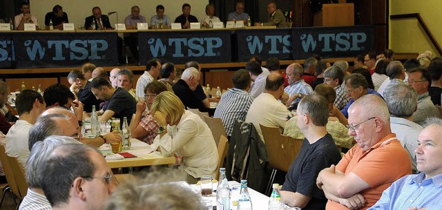 Fast 200 Delegierte aus ganz Sdbaden ... gastgebenden TTC Schopfheim-Fahrnau.   | Foto: Edgar Steinfelder