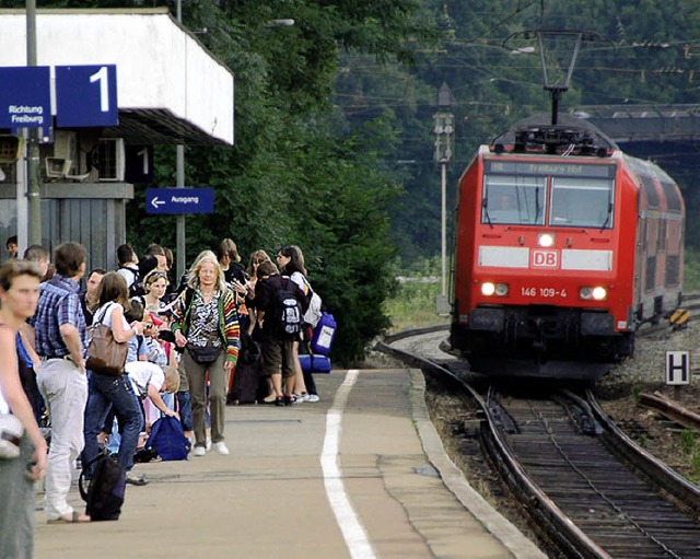 Nur im Stundentakt fahren die Regional...rbeiten zwischen Riegel und Freiburg.   | Foto: Wendel