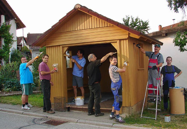 Aktives Reiselfingen: Den Ball gegen P...in Reiselfingen einen neuen Anstrich.   | Foto: Christa Maier