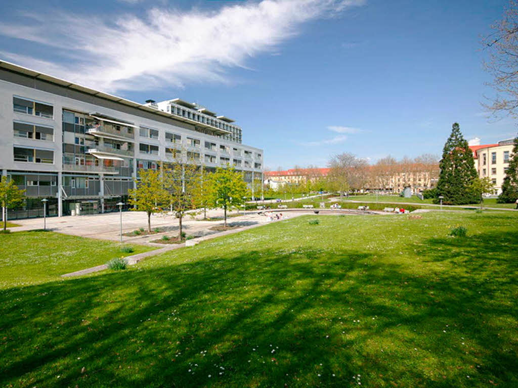 Uniklinik Förderung für die Krebsklinik fällt weg  Freiburg